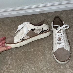 Crown Vintage Cream and Brown Sneakers